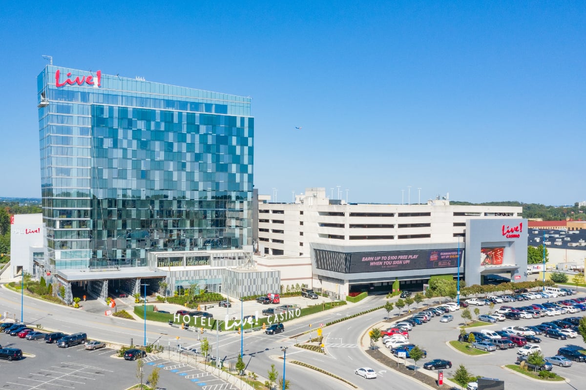 uptown pokies mobile casino